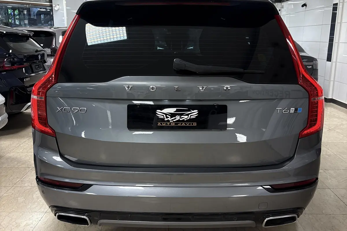 ولوو،  XC90