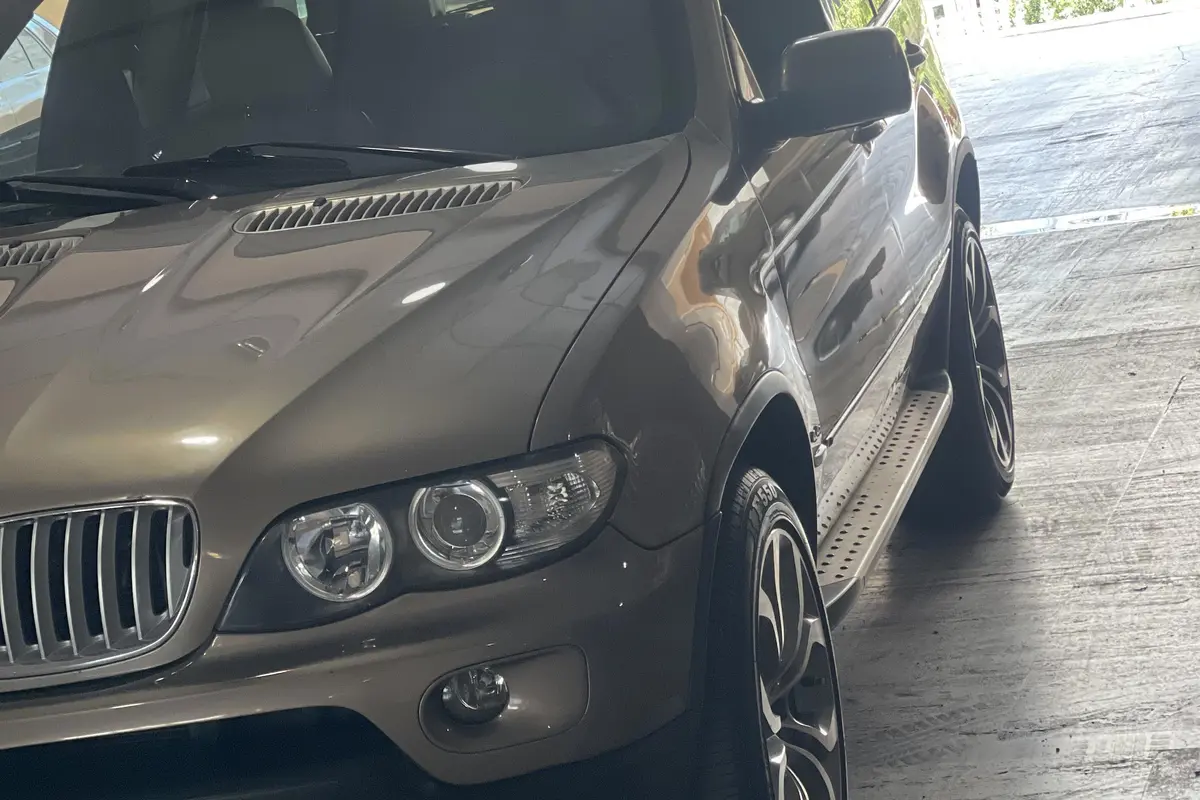 ب ام و،  X5
