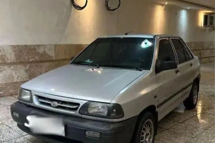 پراید،  صندوق دار