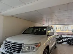 تویوتا، لندکروز چهار در