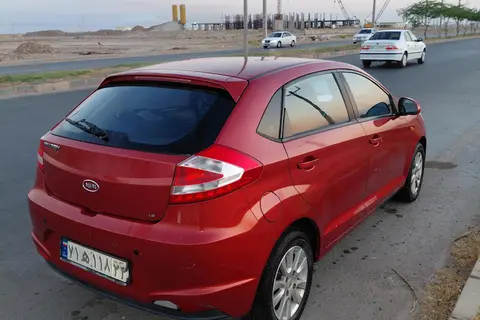 ام وی ام، 315هاچ بک