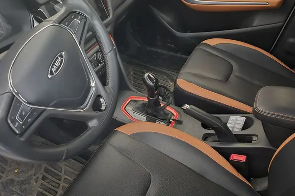 ام وی ام، X22