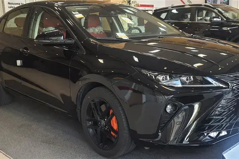 فونیکس، آریزو 6 جی تی (Z6 GT)