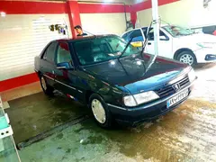 پژو، 405