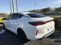 کی ام سی، J7