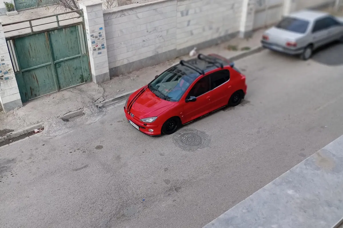 پژو،  206