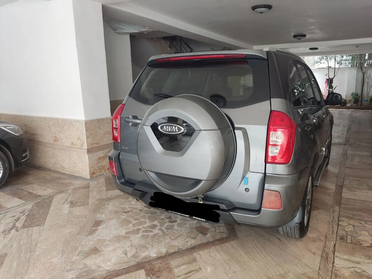 ام وی ام،  X33 S