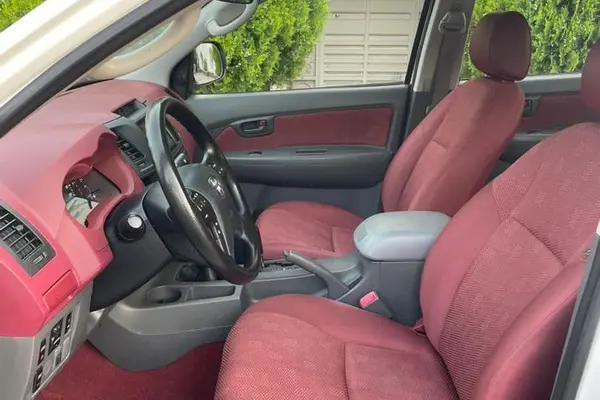 تویوتا، هایلوکس دو کابین