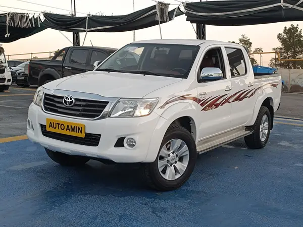 تویوتا، هایلوکس دو کابین