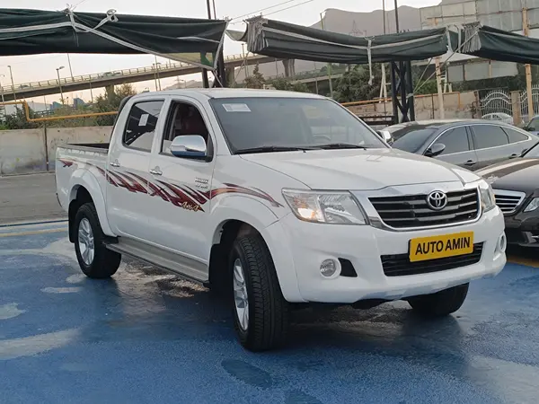 تویوتا، هایلوکس دو کابین