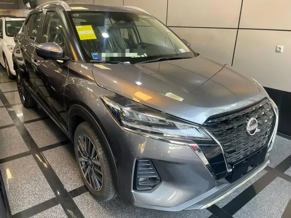 نیسان، کیکس