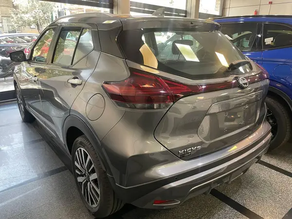 نیسان، کیکس