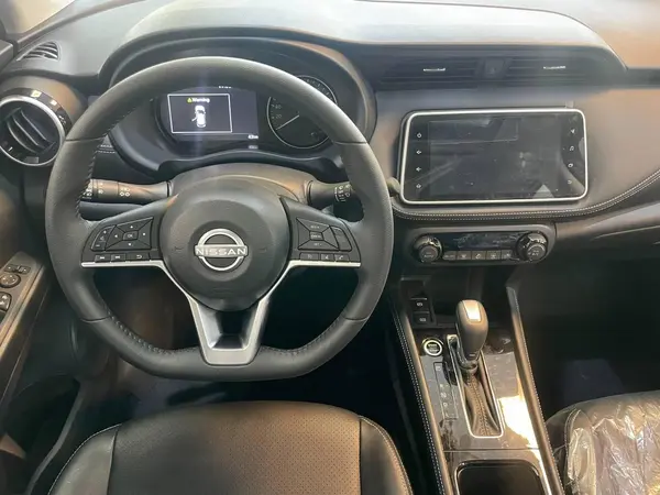 نیسان، کیکس