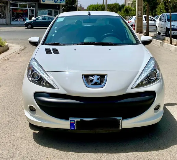 پژو، 207 صندوقدار