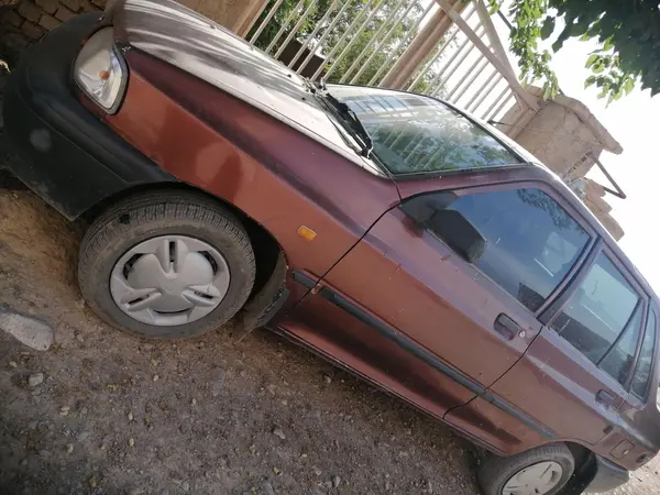 پراید، صندوق دار