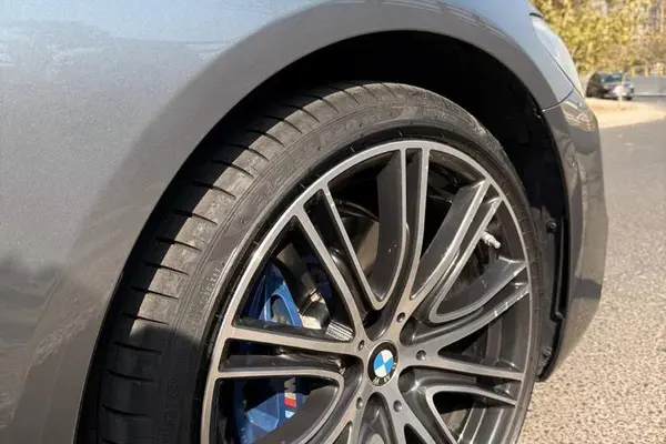 ب ام و، سری 5 سدان