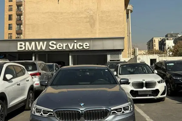 ب ام و، سری 5 سدان