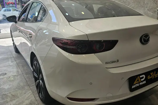 مزدا، 3 وارداتی