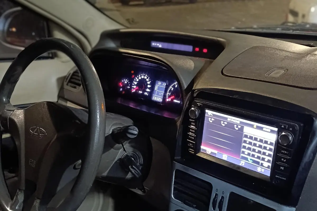 ام وی ام،  315هاچ بک