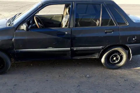 پراید، صندوق دار