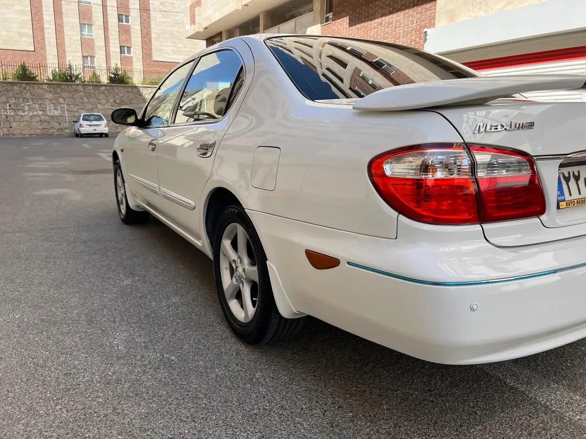 نیسان،  ماکسیما