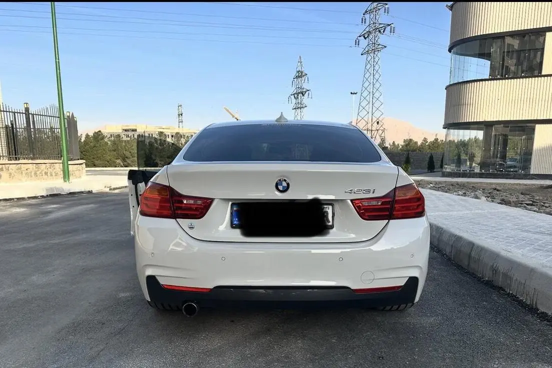 ب ام و،  سری 4 گرن کوپه
