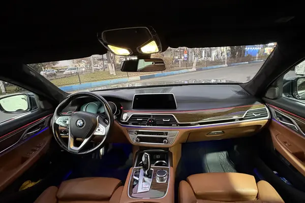 ب ام و، سری 7