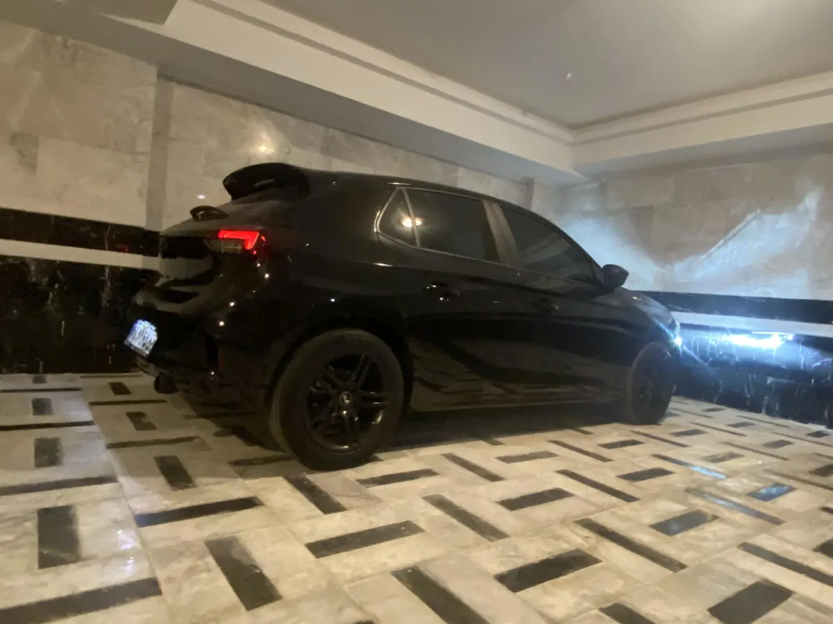 اپل،  کورسا