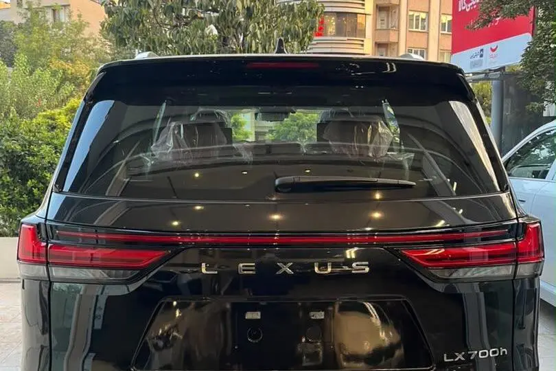 لکسوس،  LX