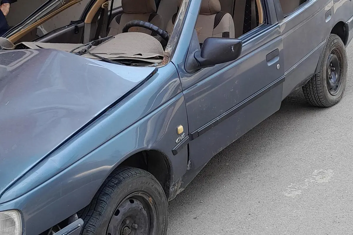 پژو،  405