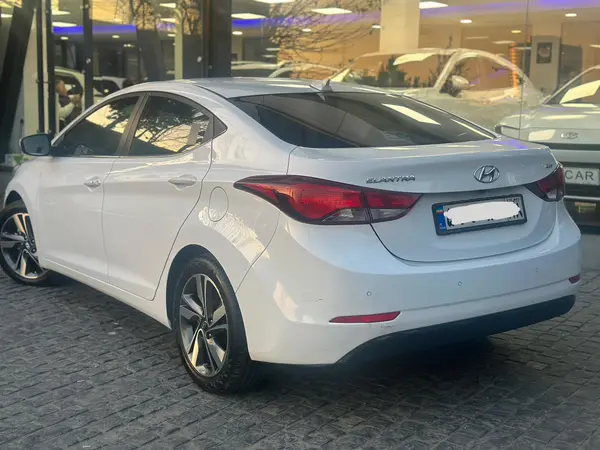 هیوندای، النترا