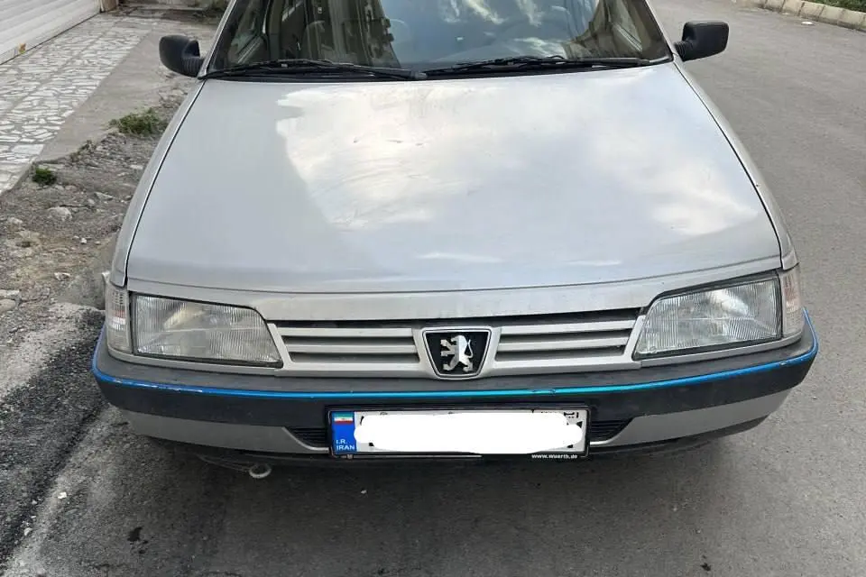 پژو،  405