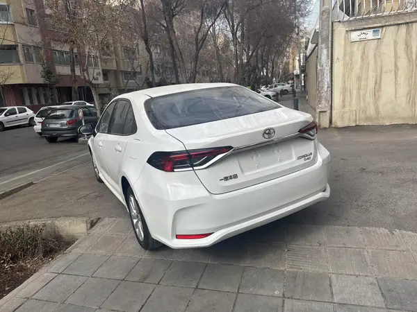 تویوتا، کرولا هیبرید