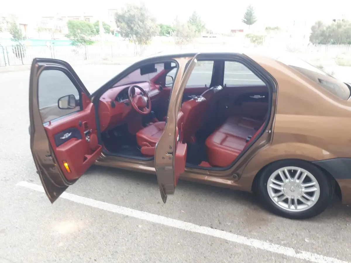 رنو،  تندر 90