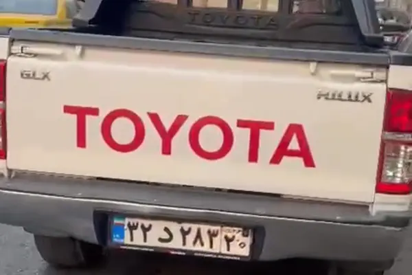 تویوتا، هایلوکس دو کابین