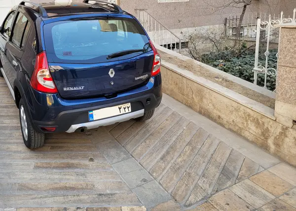 رنو، ساندرو استپ وی