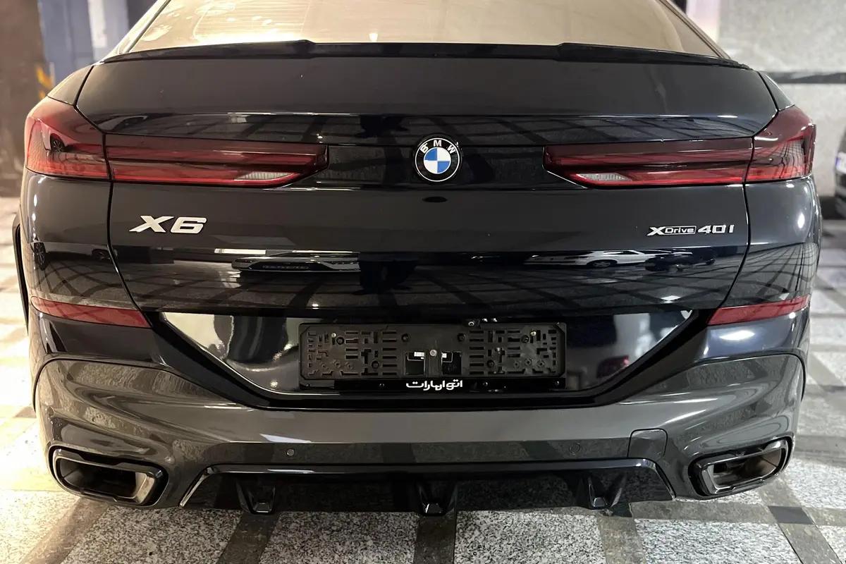 ب ام و،  X6