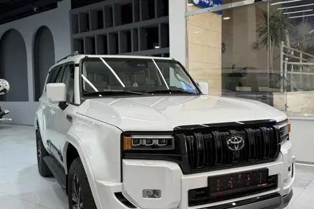 تویوتا پرادو  چهار در