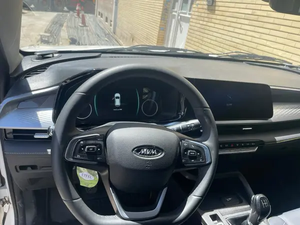 ام وی ام، X33 کراس