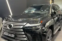 لکسوس، LX