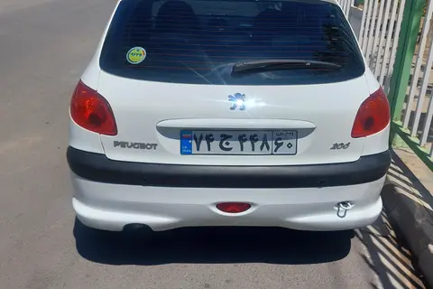 پژو، 206