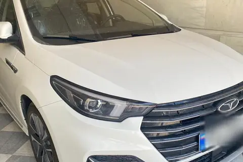 فونیکس، آریزو 6 پرو