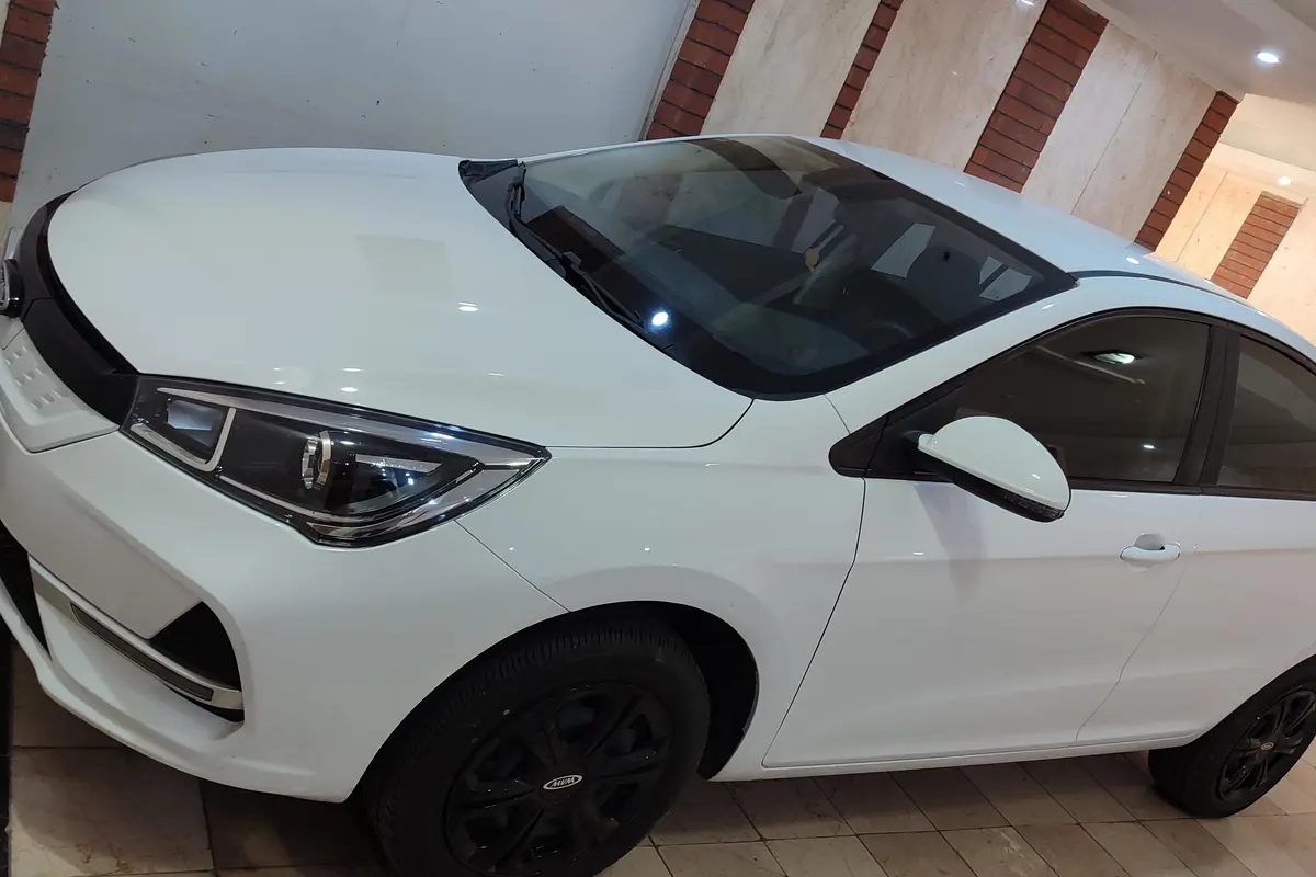ام وی ام،  آریزو 5ev