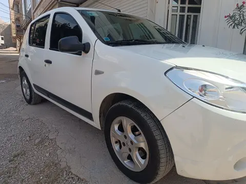 رنو، ساندرو