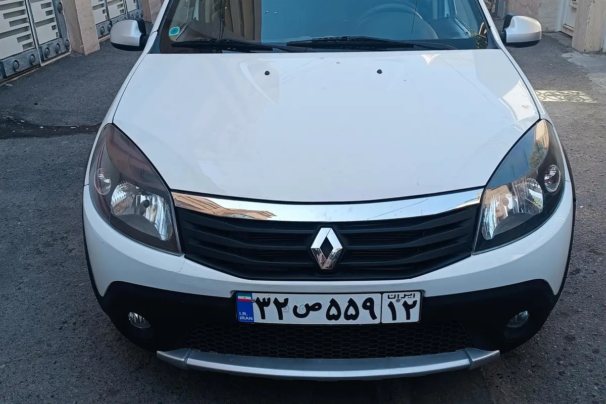 رنو،  ساندرو استپ وی