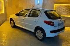 پژو، 207