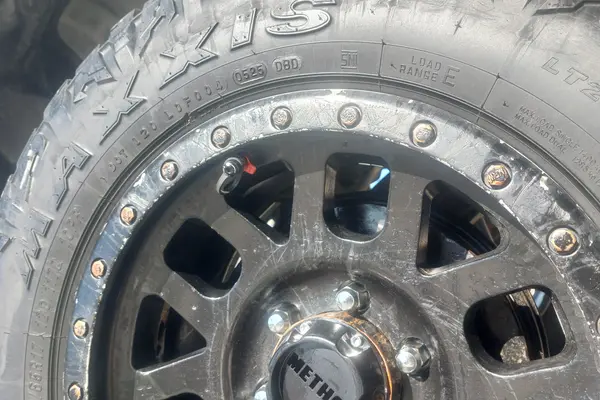 تویوتا، هایلوکس دو کابین