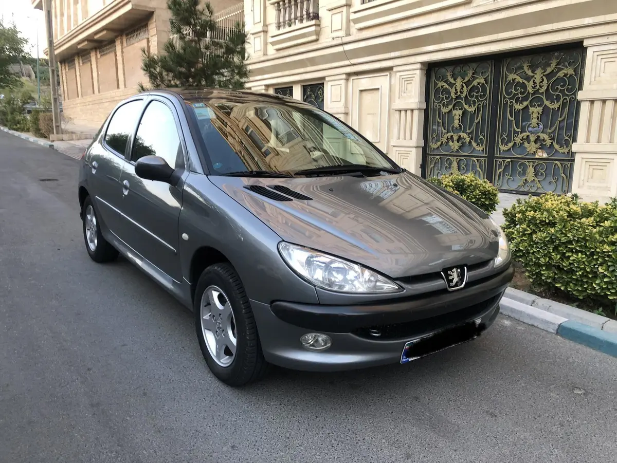 پژو،  206