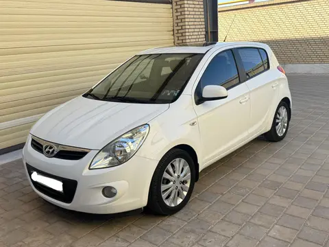 هیوندای، i20