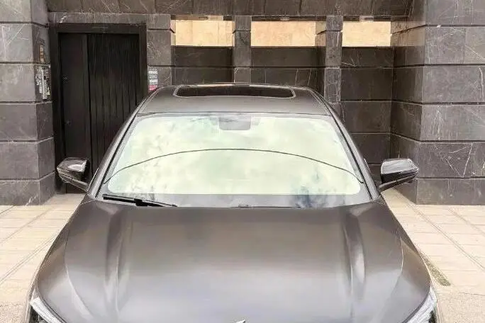 کی ام سی،  J7